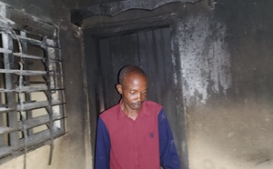Sinistre à Duékoué/ Son domicile ravagé par les flammes, un enseignant et sa famille  réfugiés dans une église
