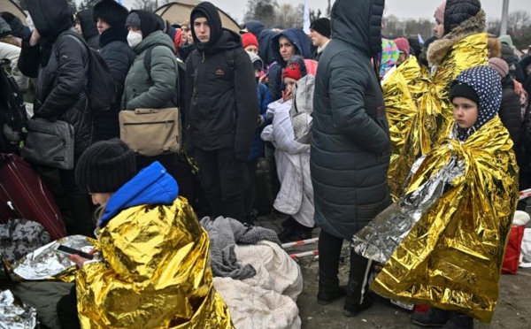 ​Guerre en Ukraine : La France ouvre ses portes à 100.000 réfugiés Ukrainiens
