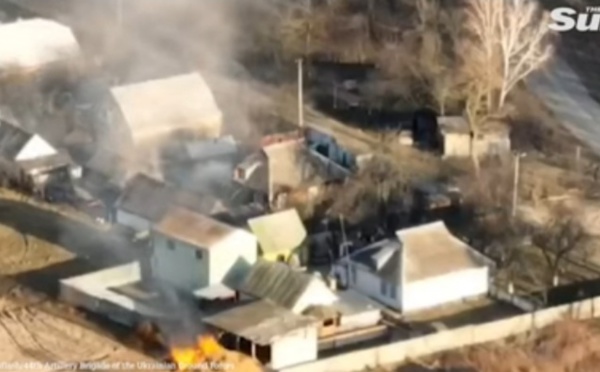 Conflit en Ukraine : des soldats Russes filmés en train de fuir