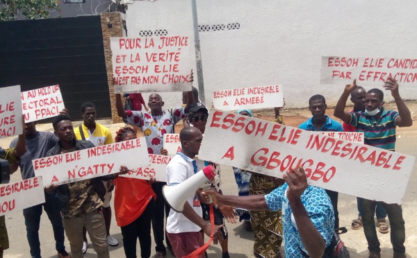 Des militants protestent contre  le choix d'un candidat du Ppa-Ci. Ce qu'ils envisagent de faire