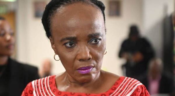 Drame/ Une ministre victime de braquage
