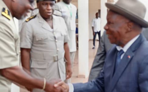 En visite à Akoupé, le ministre gouverneur Vincent Lohoues: "Toute la Côte d'Ivoire est en chantier grâce à Alassane Ouattara"