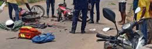 Alépé/Accident de la circulation/ Un motocycliste broie la jambe d'un conducteur et prend la fuite.