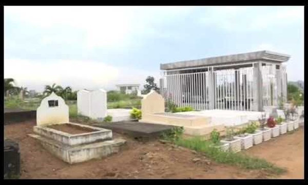 Odieux/ Le cimetière de Moossou profané/ 46 tombes éventrées / Des bijoux et des ossements humains emportés  
