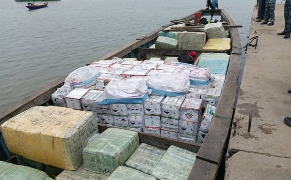 Sécurité Maritime/ 6 tonnes de marchandises prohibées et contrefaites saisies en pleine lagune à Adiaké
