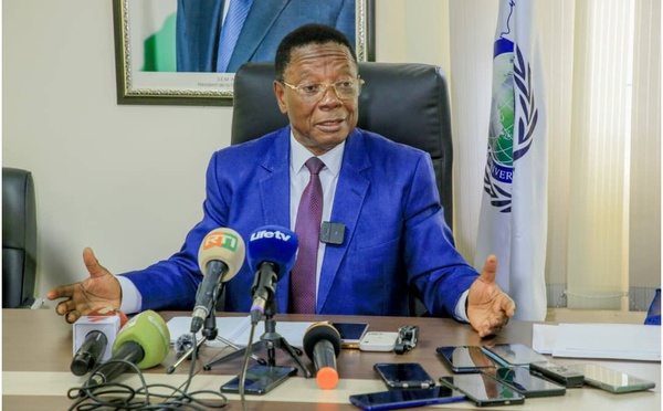Célébration des 20 ans de la Fédération de la paix universelle/Aka Sayé Lazare ( pdt du Fpu) dévoile les 5 principes de la paix