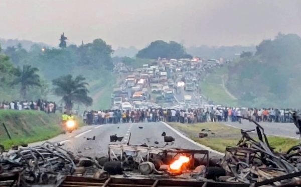 Accident de la circulation/ Un camion gazier chute et explose :  Plusieurs morts signalés.