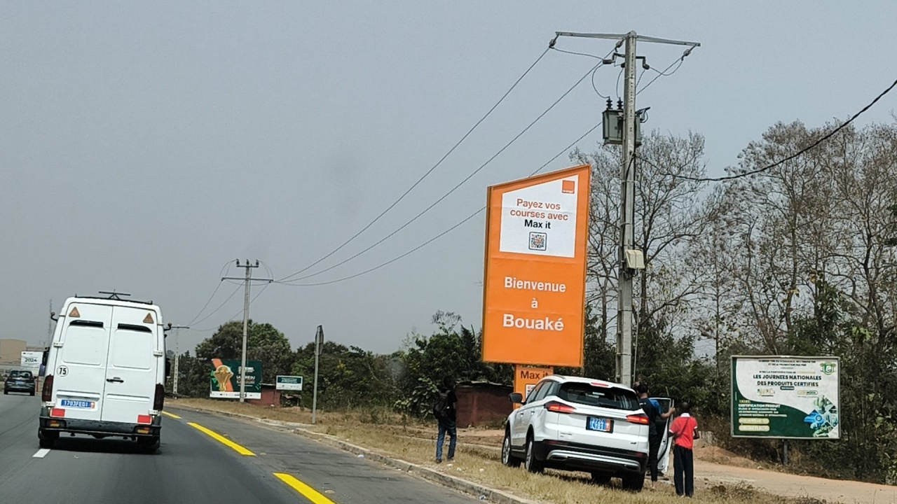 Guyzo pancarte Bouake_fev2024_2 Guyzo pancarte Bouake_fev2024_2